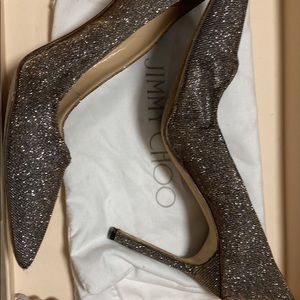 Manolo Blahnik size 38.5 shimmery gun metal